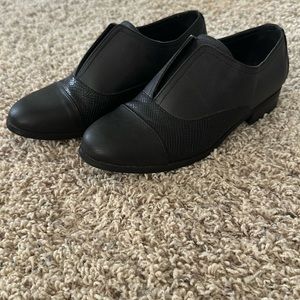 Black loafers size 7 worn once
